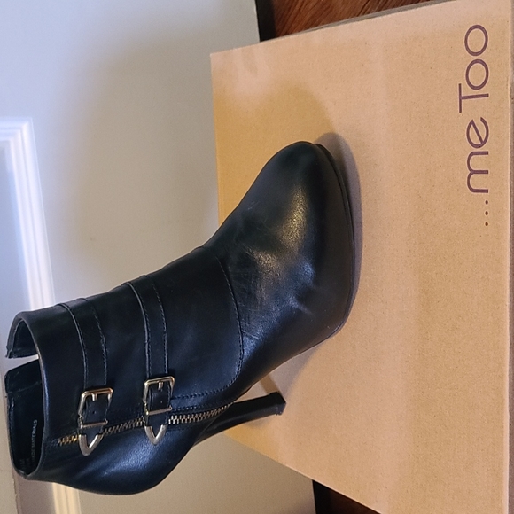 me too Shoes - Me too leather bootie